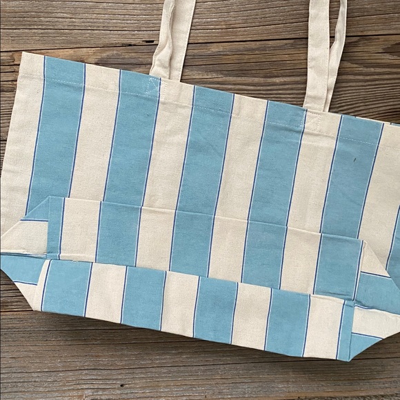 SÉZANE ON THE ROAD Bonjour San Francisco Green Striped Cotton Bags. - Picture 10 of 12